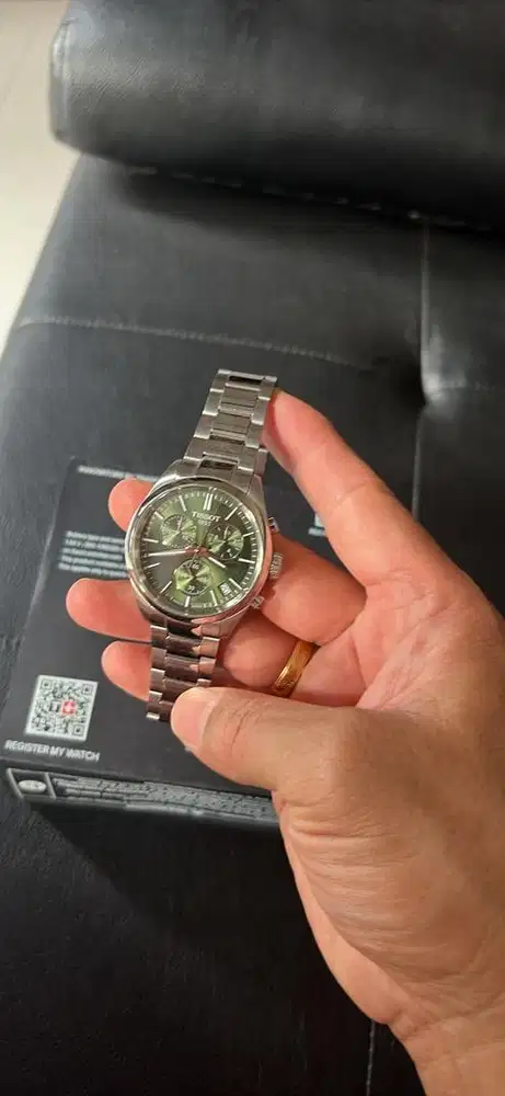 Jam tangan TISSOT