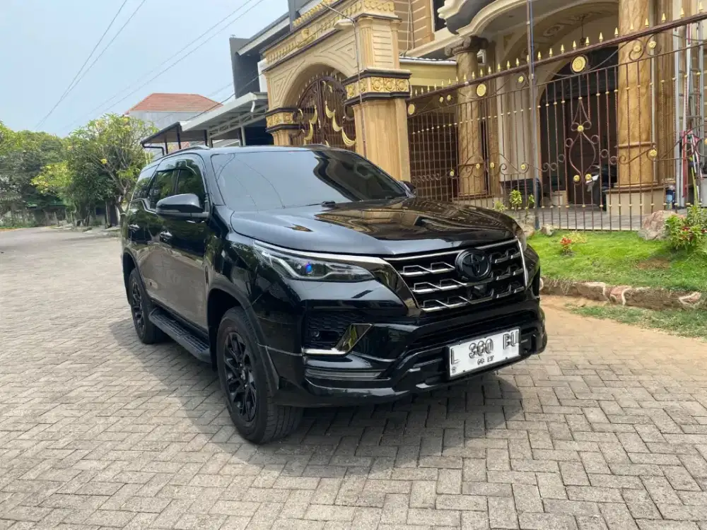 Toyota Fortuner GR 2022 A/T Km 62 rb