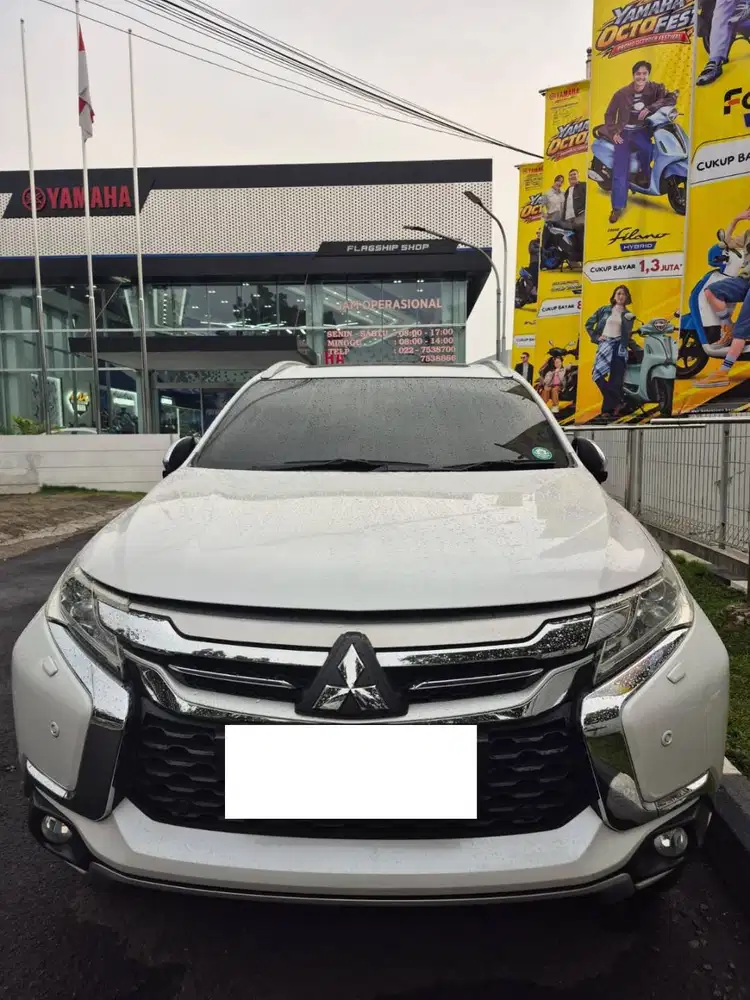 DIJUAL MITSUBISHI PAJERO SPORT DAKAR 2019 – PUTIH – LOW KM!