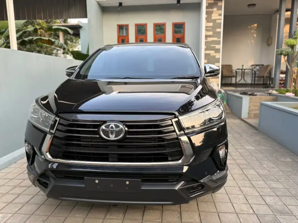 Innova Venturer Diesel A/T 2022