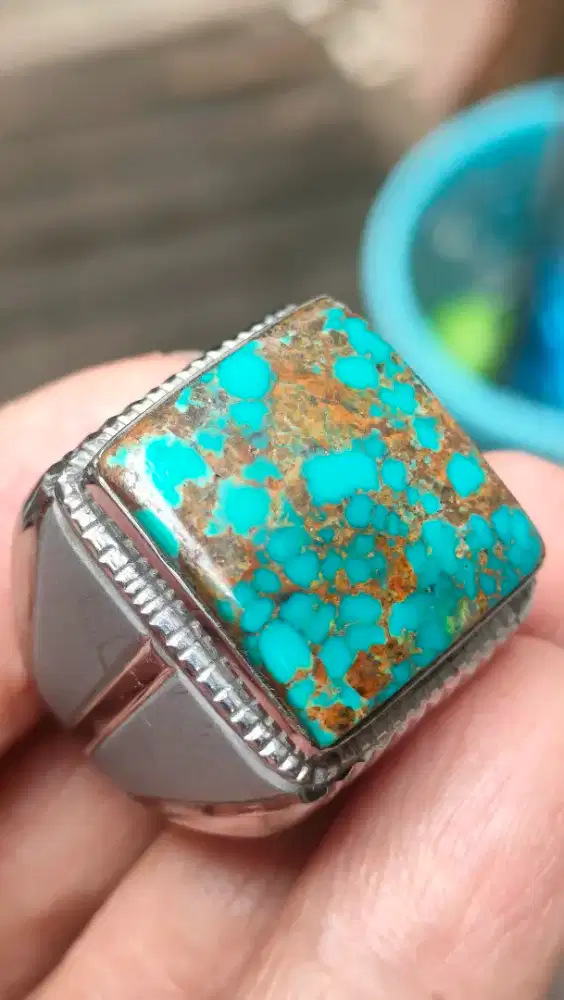 Batu pirus persia urat emas