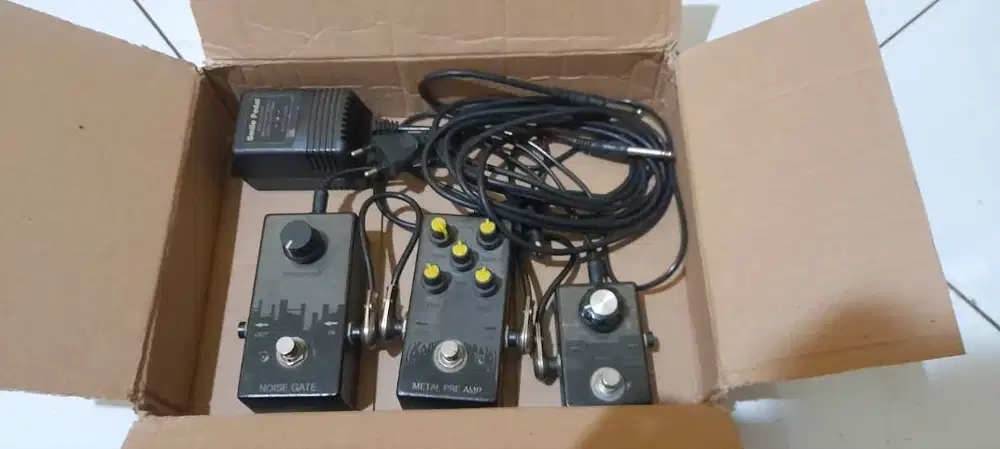 Bundle Efek Booster + Distortion + Noise Gate + Adaptor Smile Pedal