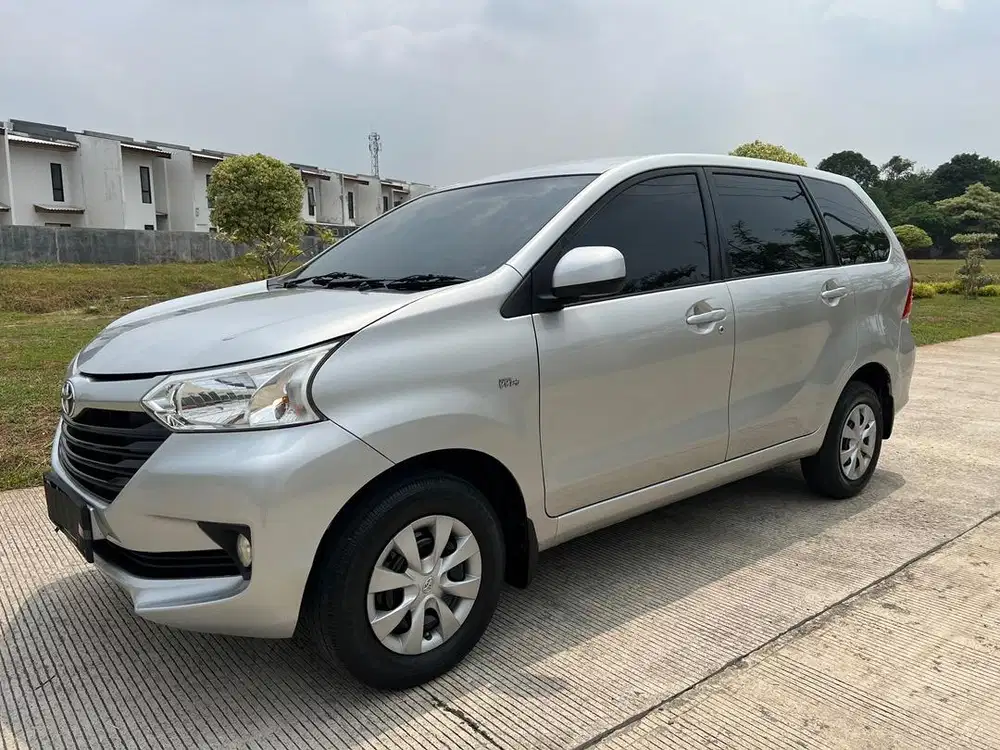 BUKAN HARGA KREDIT Avanza E 1300cc 2017 Silver AT