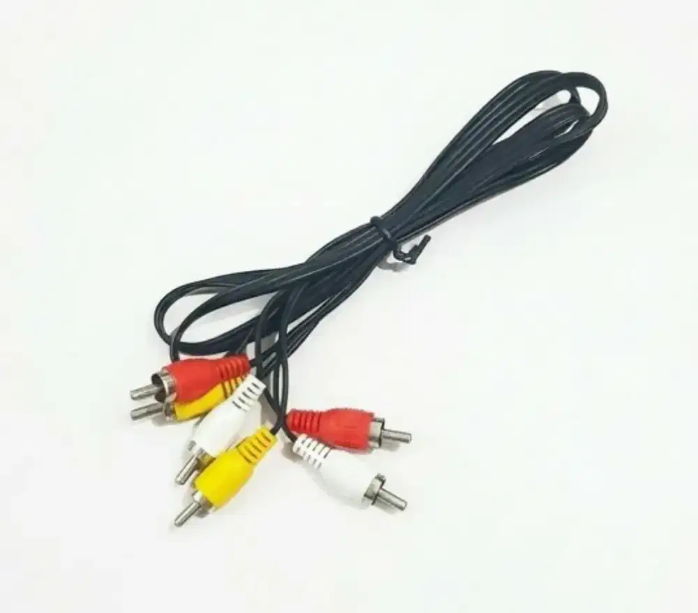 Kabel 3 RCA To 3 RCA 1 Meter