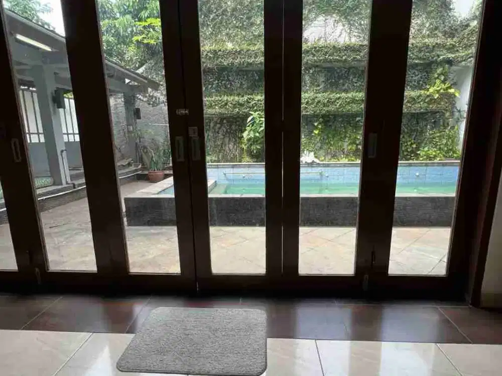 rumah mewah strategis aman nyaman cluster taman giri loka bsd city