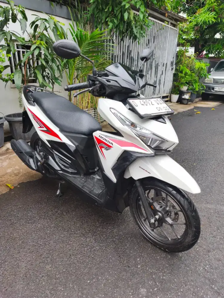 Vario 125 2015. Pajak Panjang. Standar. Mulus. Original. BanOK. BisaTT