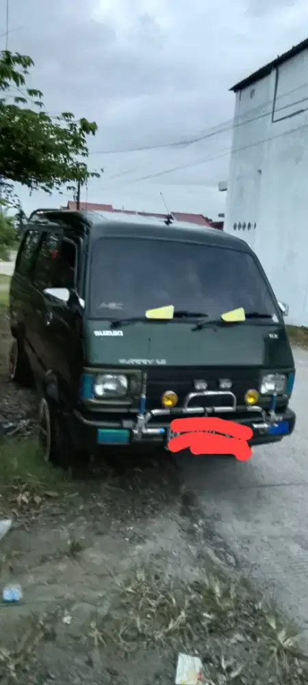 dijual mobil Suzuki cary mini bus THN 92 akhir..
