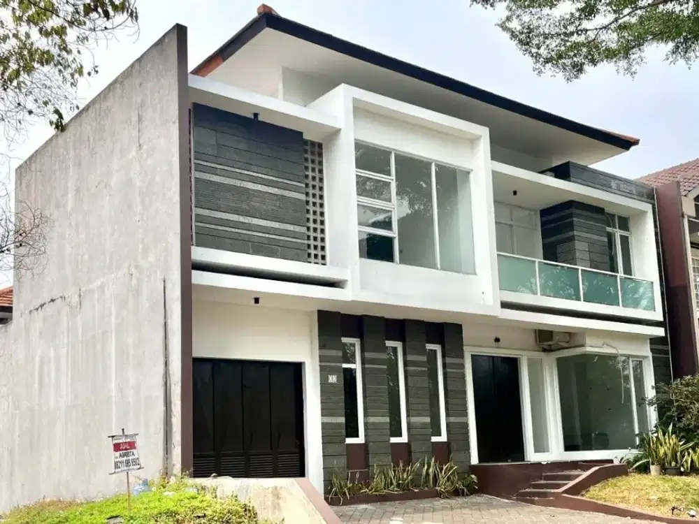 Dijual Rumah Lux Elegan Siap Huni di Cluster Kota Baru Parahyangan