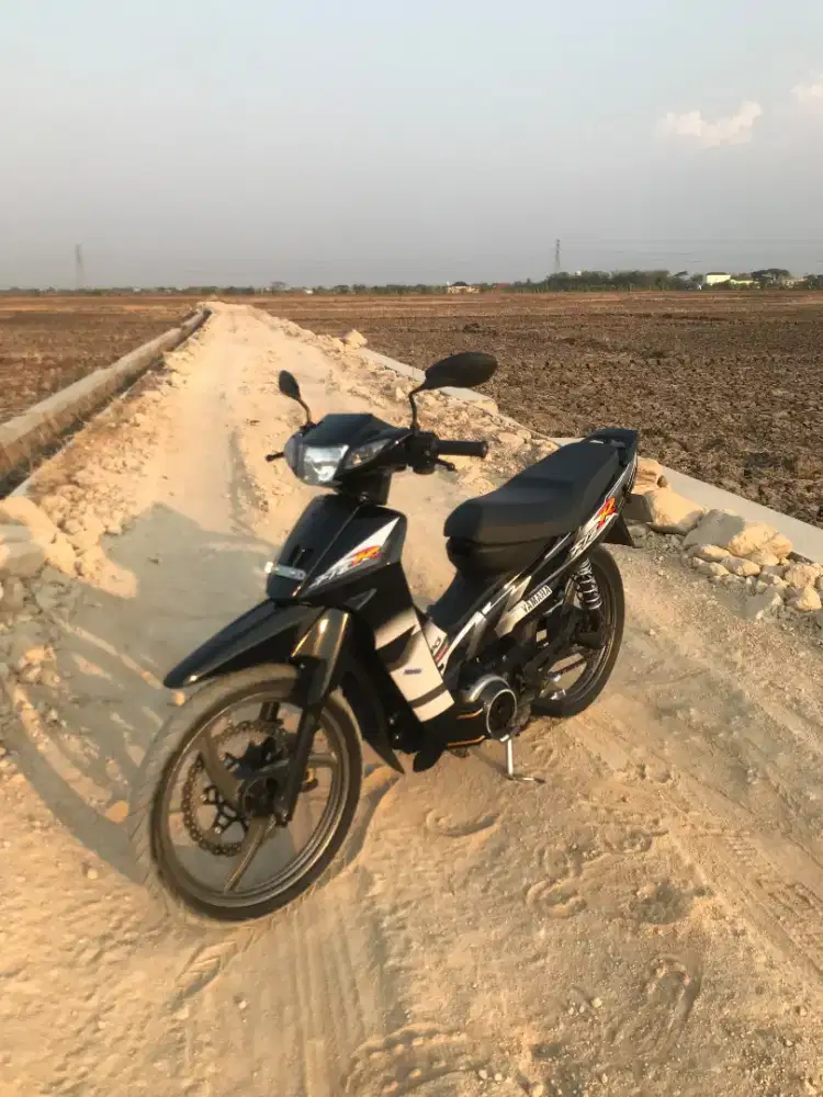Dijual motor Fizr tahun 2000