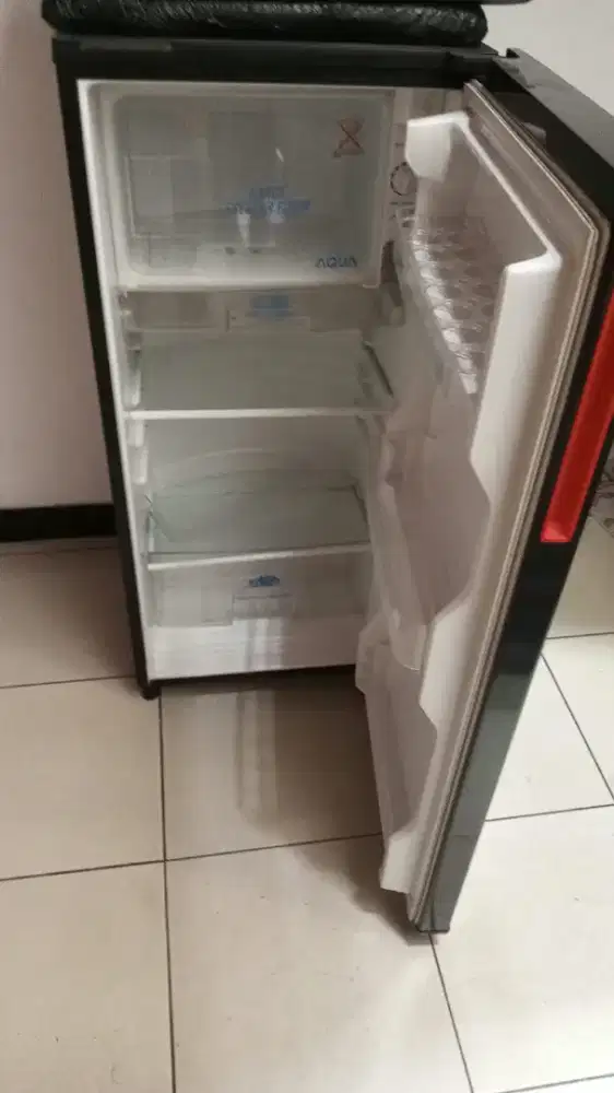 Kulkas AQUA 1 pintu