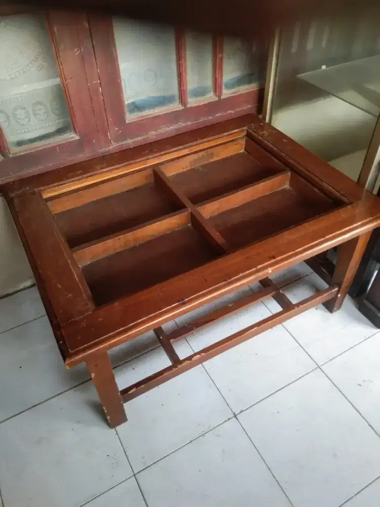 meja tamu kayu kaca pecah