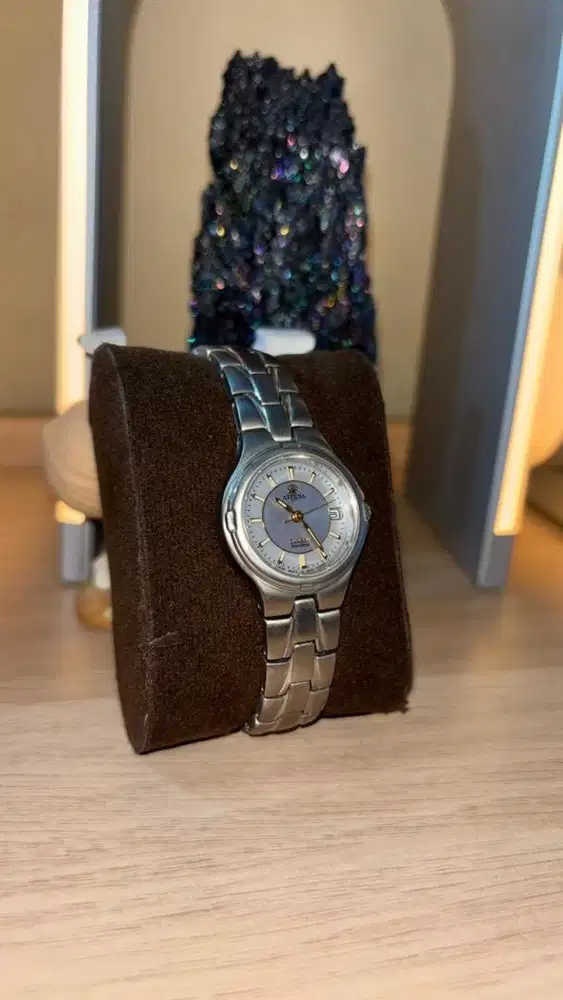 Jam Tangan Wanita Vintage Citizen Attesa Eco-Drive Titanium Pearl dial