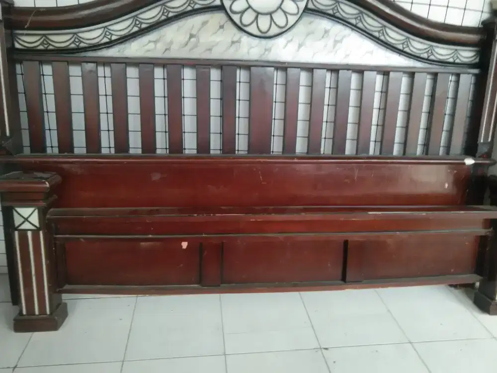 ranjang kayu ukuran 160x200