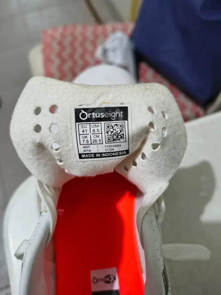 Sepatu bola Ortuseight