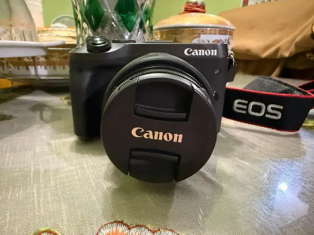 Canon EOS M6 Mirrorless