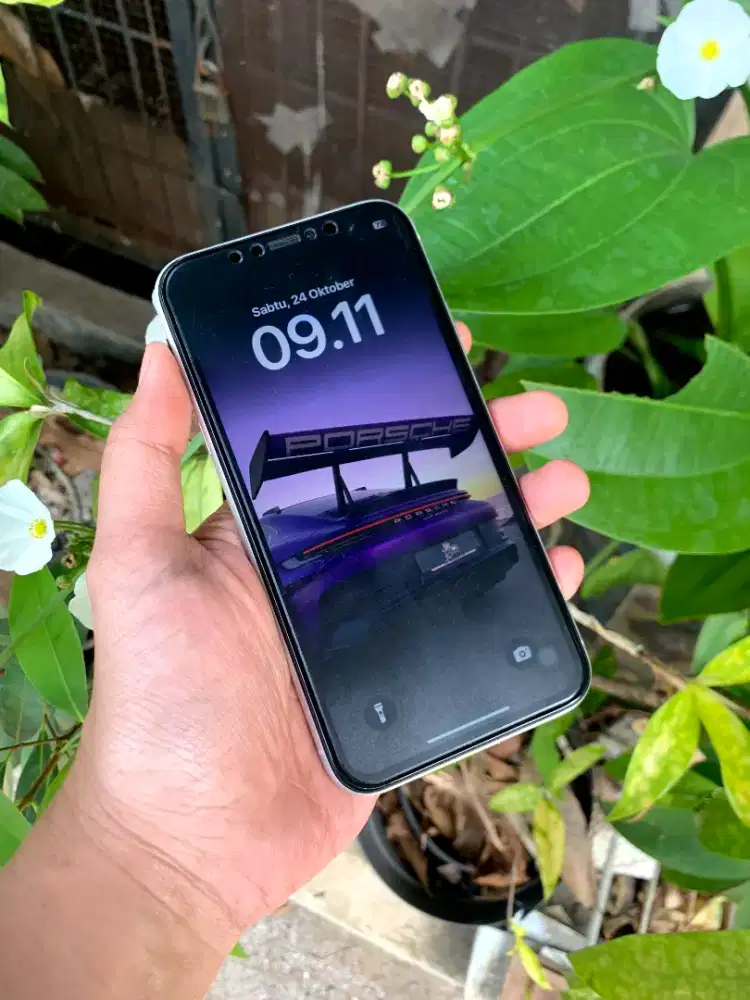 iPhone XR 64 GB white