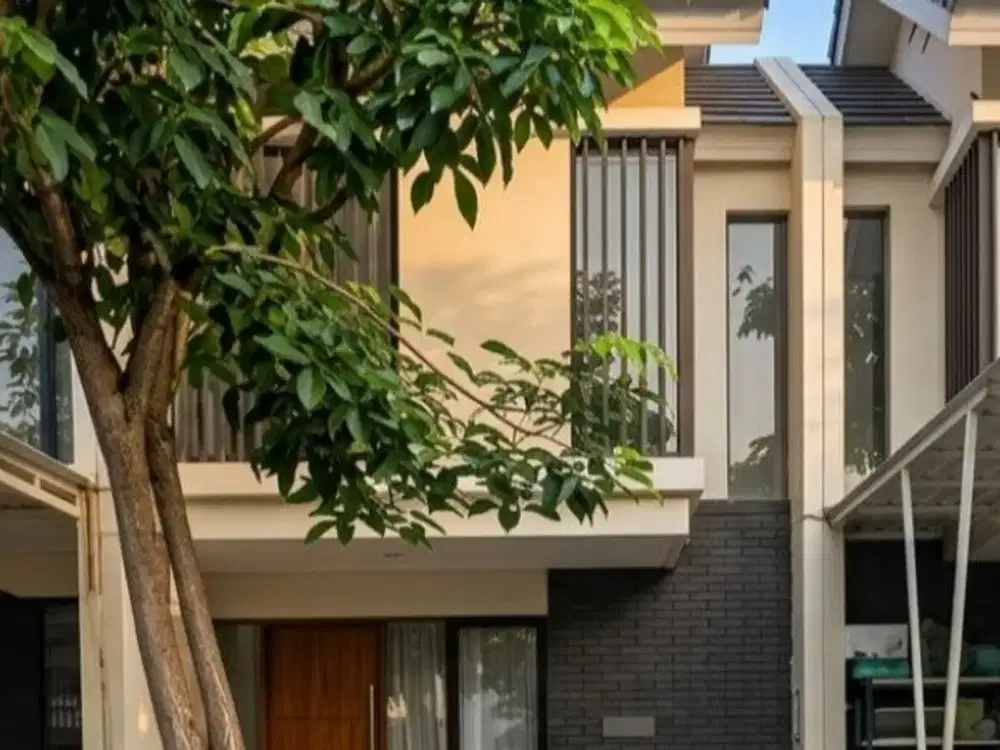 Dijual Rumah North West Lake. Murah Banget. Harga BU.