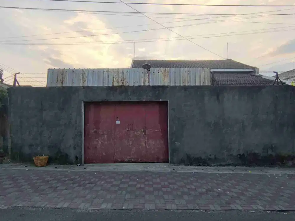 Di jual rumah luas 831 m2 di dekat Kelurahan pucang sawit