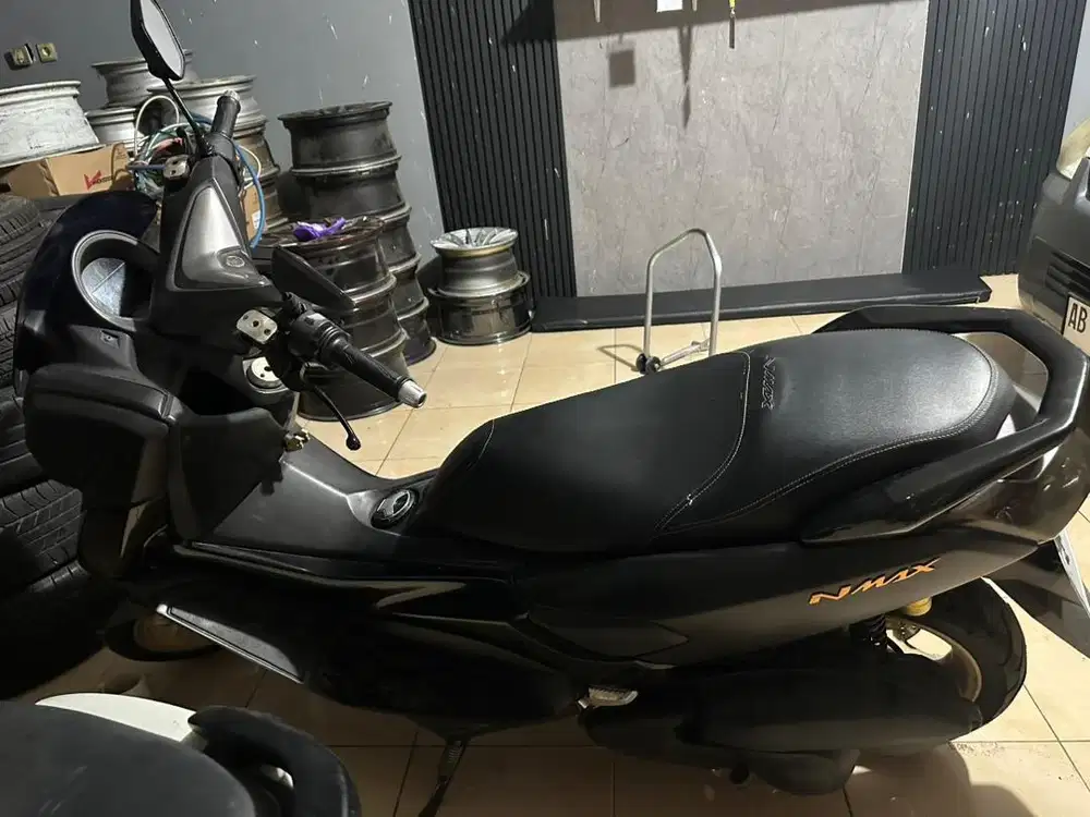 yamaha nmax hitam 2019 Plat B,ss lengkap, tgn pertaa