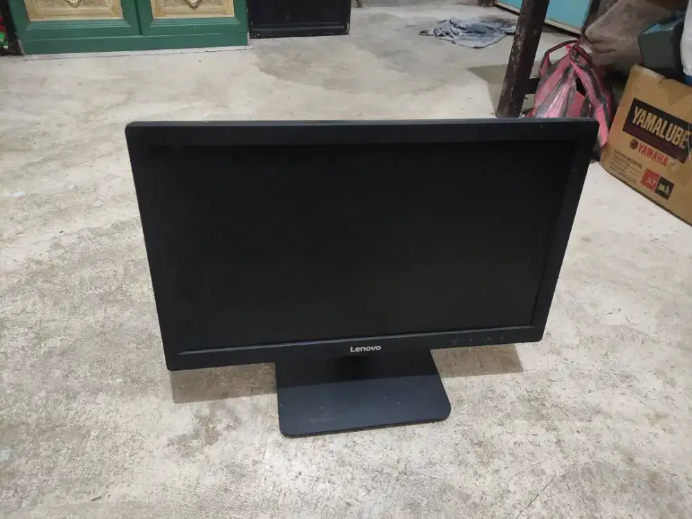 monitor lenovo 18,5 inch, bekas, minus