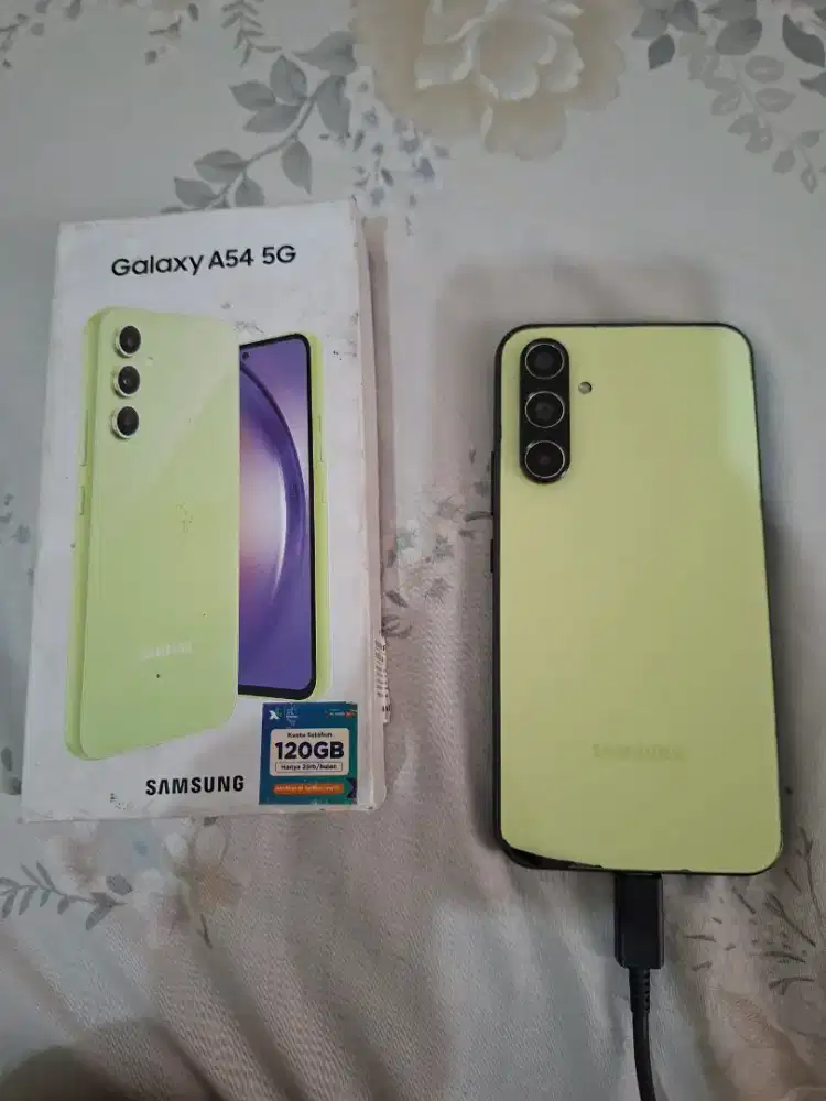 Samsung a54 8/256, LCD gantian oled