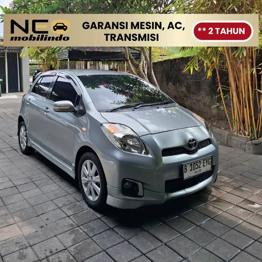 [ Garansi Mesin Transmisi ] TOYOTA YARIS 1.5 E BENSIN AT 2013 SILVER