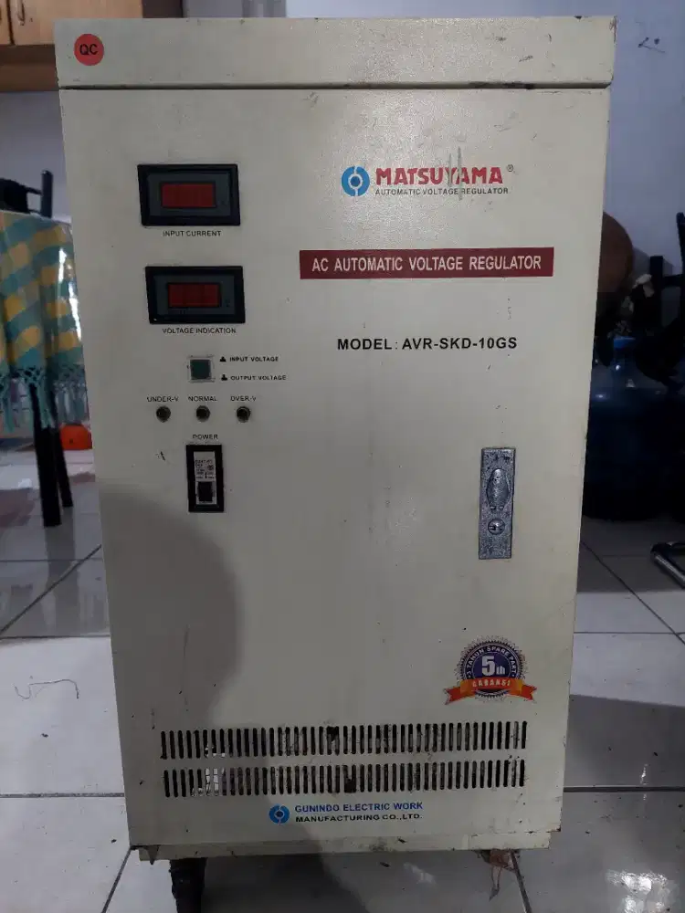 Stabilizer Matsuyama AVR-SKD-10GS | Automatic Voltage Regulator Bekas