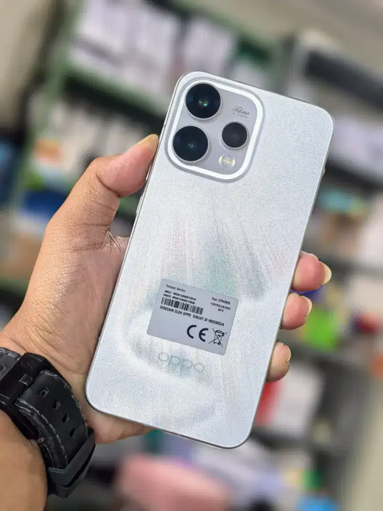 Oppo Reno 15 5G 12+12/256gb Snapdragon 7gen 4 kamera 120x zoom