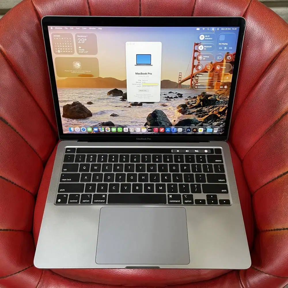 MacBook Pro 13 inci 2020 M1 8gb 512gb iBox ID/A Space Gray