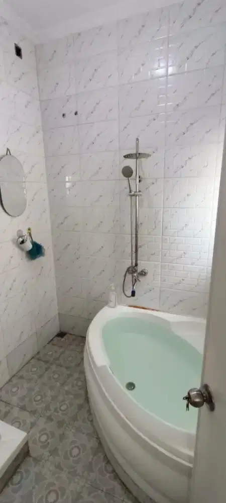 Bissmillah... dijual rumah luas dan nyaman