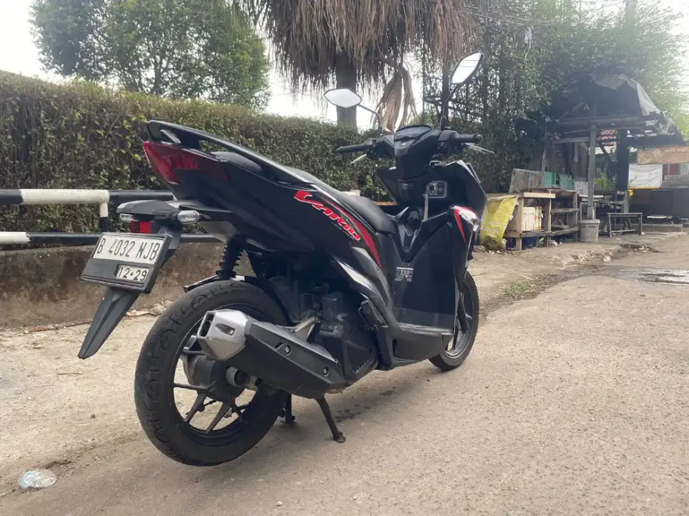 Vario 125 CC 2019 cakep siap pakai