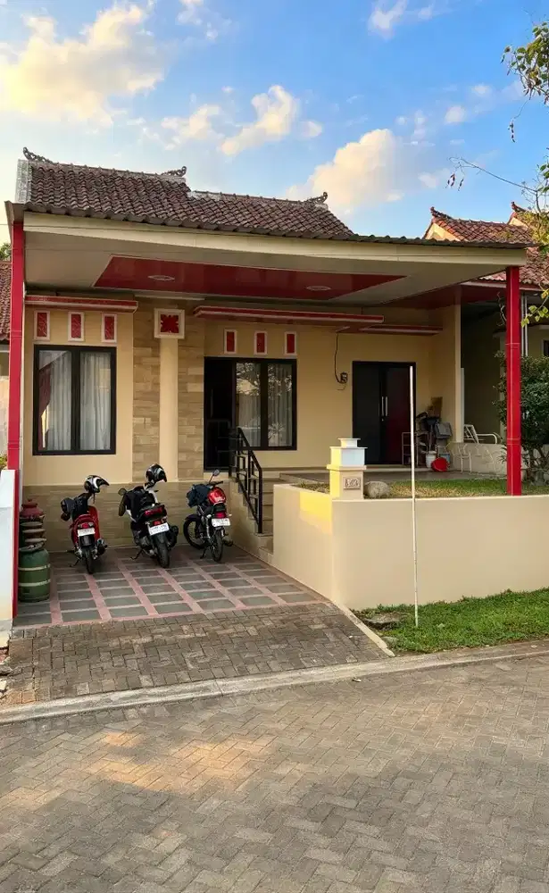 Rumah bagus 1 lantai dalam cluster teras bali mijen