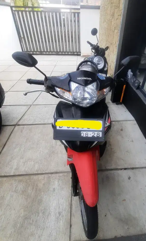 Motor Irit Honda Revo 2012 - Surat Lengkap Pajak Jalan, Mesin Sehat