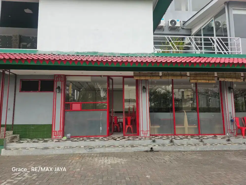 Tempat Usaha 2 Lantai Ex Resto Disewakan di Sunset Road Kuta