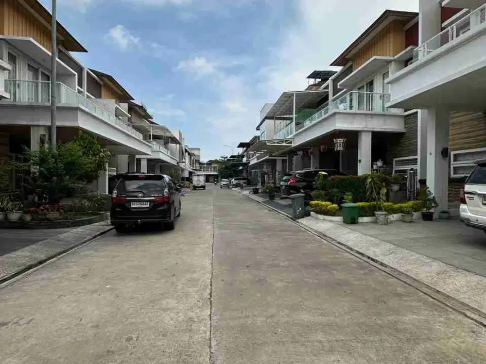 Dijual Villa di Givency One