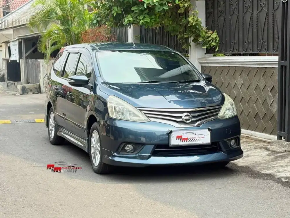 Nissan Grand Livina HWS 1.5 AT 2015 Biru Tua Kondisi ISTIMEWA