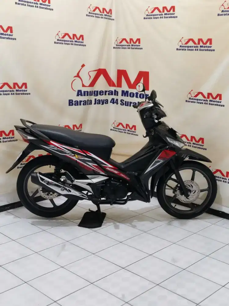 Siap pakai Honda Supra x 125 fi Tahun 2014 warna hitam