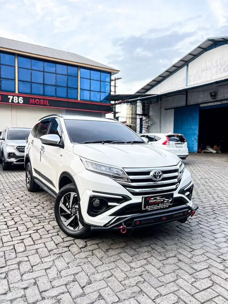 TDP 51JT Toyota Rush GR AT Putih 2023 terios xpander cross