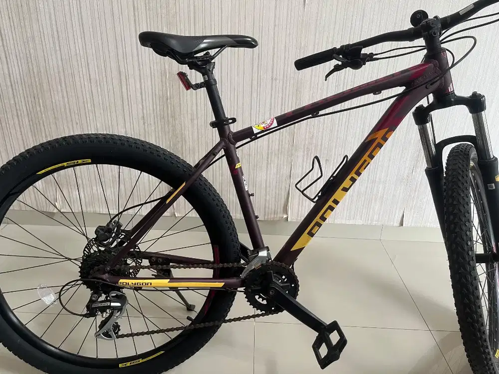 Sepeda MTB Polygon Premier 4