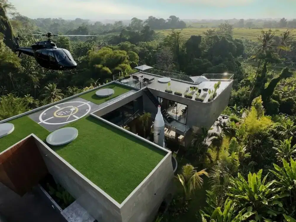 DISEWAKAN VILLA MEWAH 4 KAMAR DI BUDUK, BADUNG , BALI