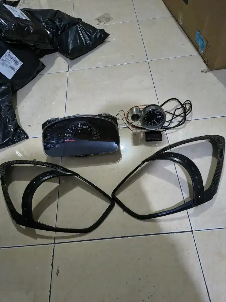 speedometer ayla type d+ tachometer pivot dan list lampu