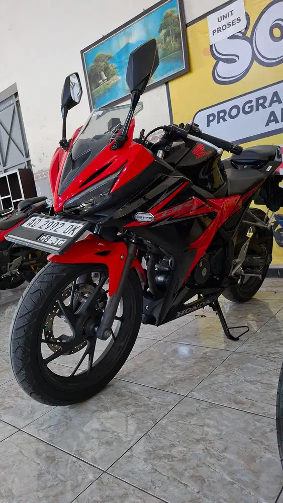 Cbr150 r 2018 istimewa murah