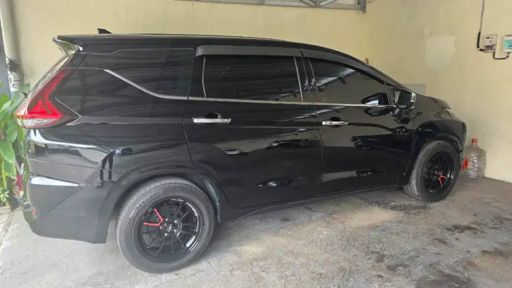 Dijual xspander ultimate a/t 2019 bensin