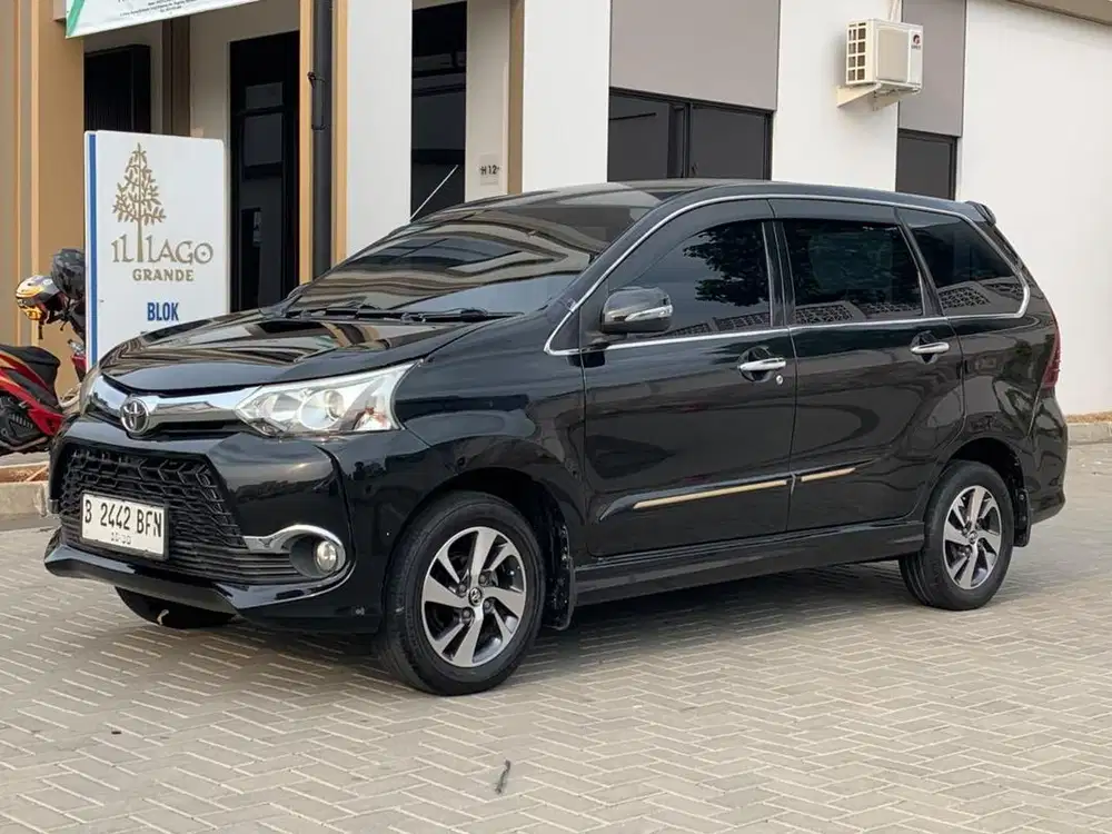 Avanza 1.5 Veloz AT 2015 Low KM Pajak Panjang Mulus Terawat