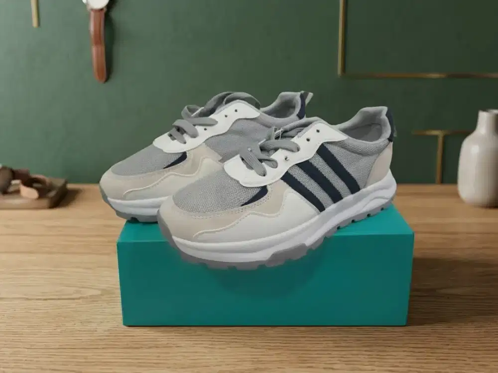 Sepatu Sport Pria