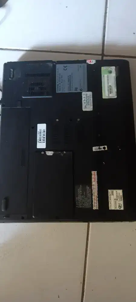 Toshiba laptop satelit L20 hidup laptop murah