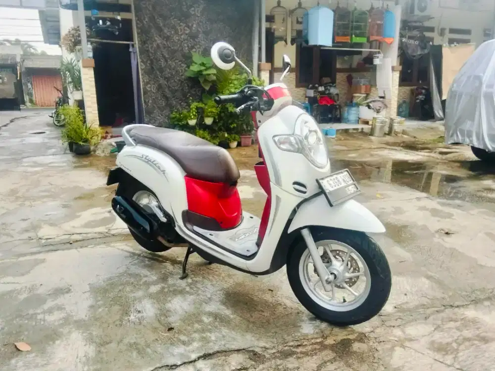 HONDA SCOOPY CBS ISS TAHUN 2019