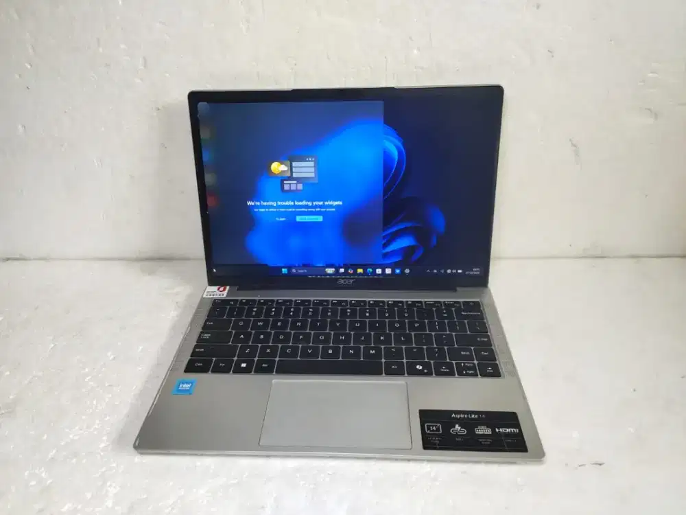 B1630 Acer aspire Lite 14 AL14-31P intel N100 Ram 8GB(ddr5) ssd 256GB