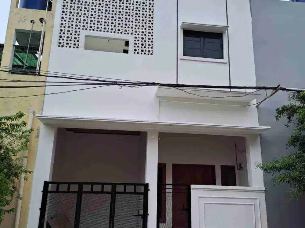 Dijual atau Disewakan Rumah Cantik Dua Lantai Di prima harapan bekasi