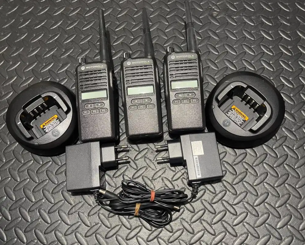 HT Motorola CP1300